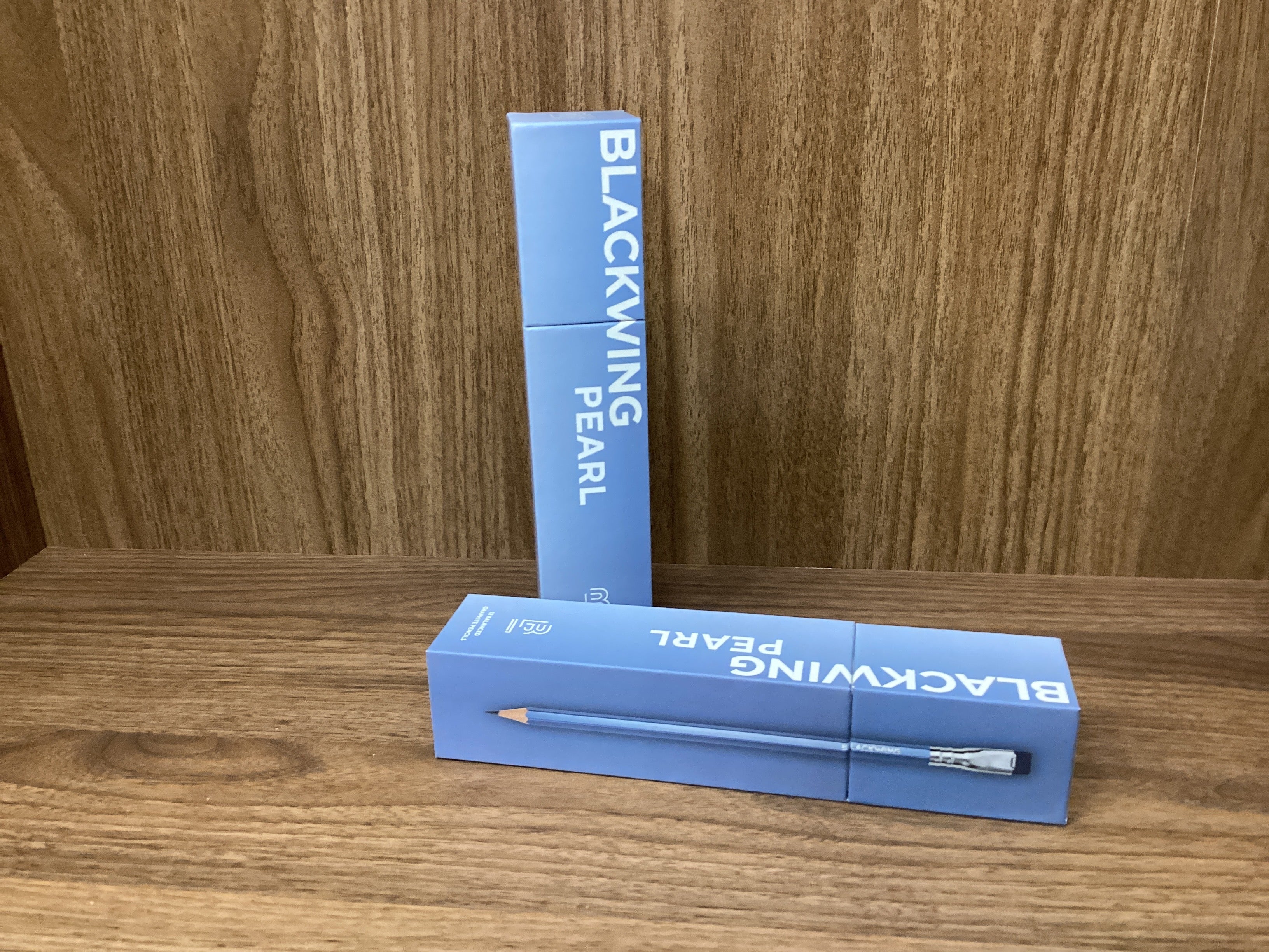 Blackwing Pencil in Pearl Blue