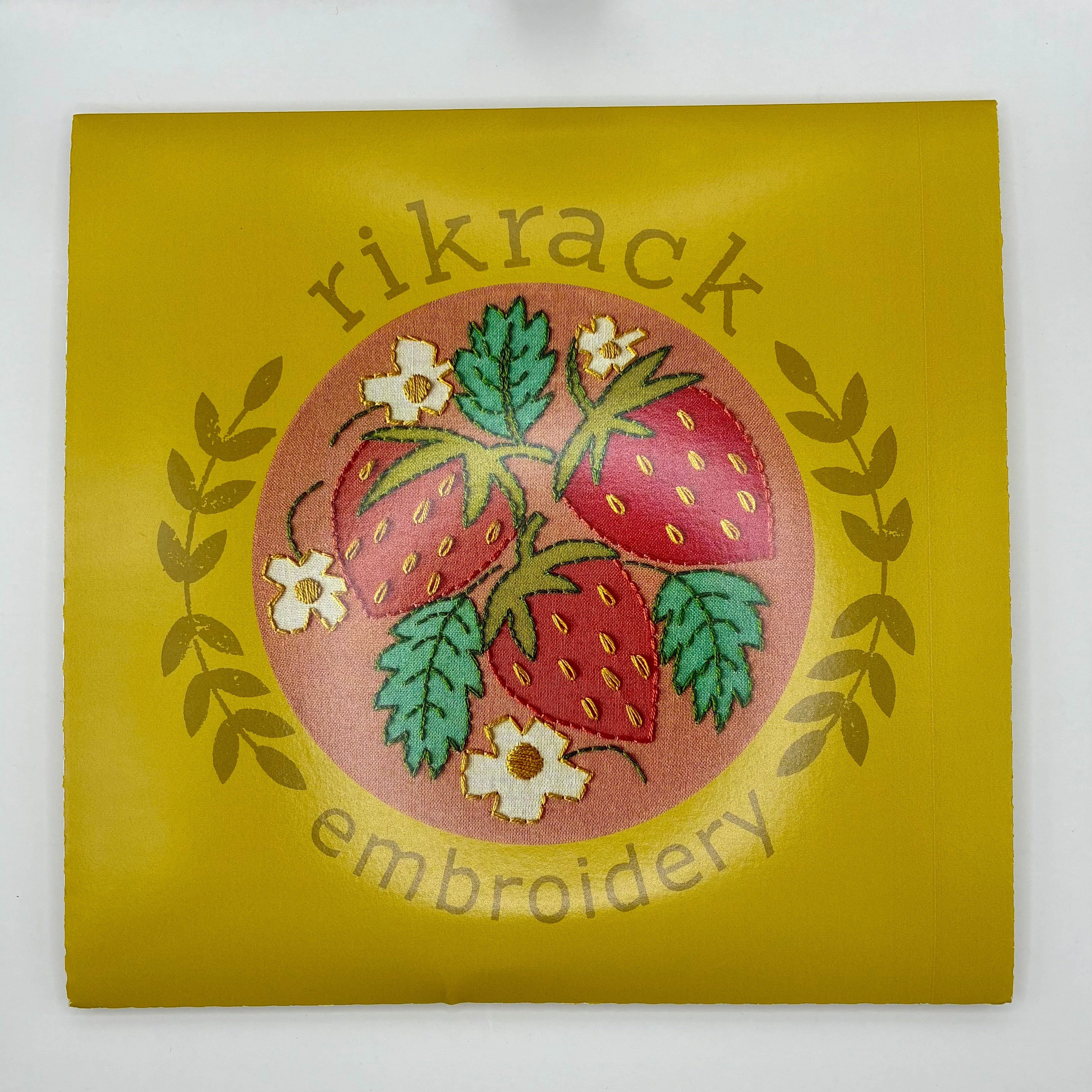 Rikrack Strawberries Embroidery Kit