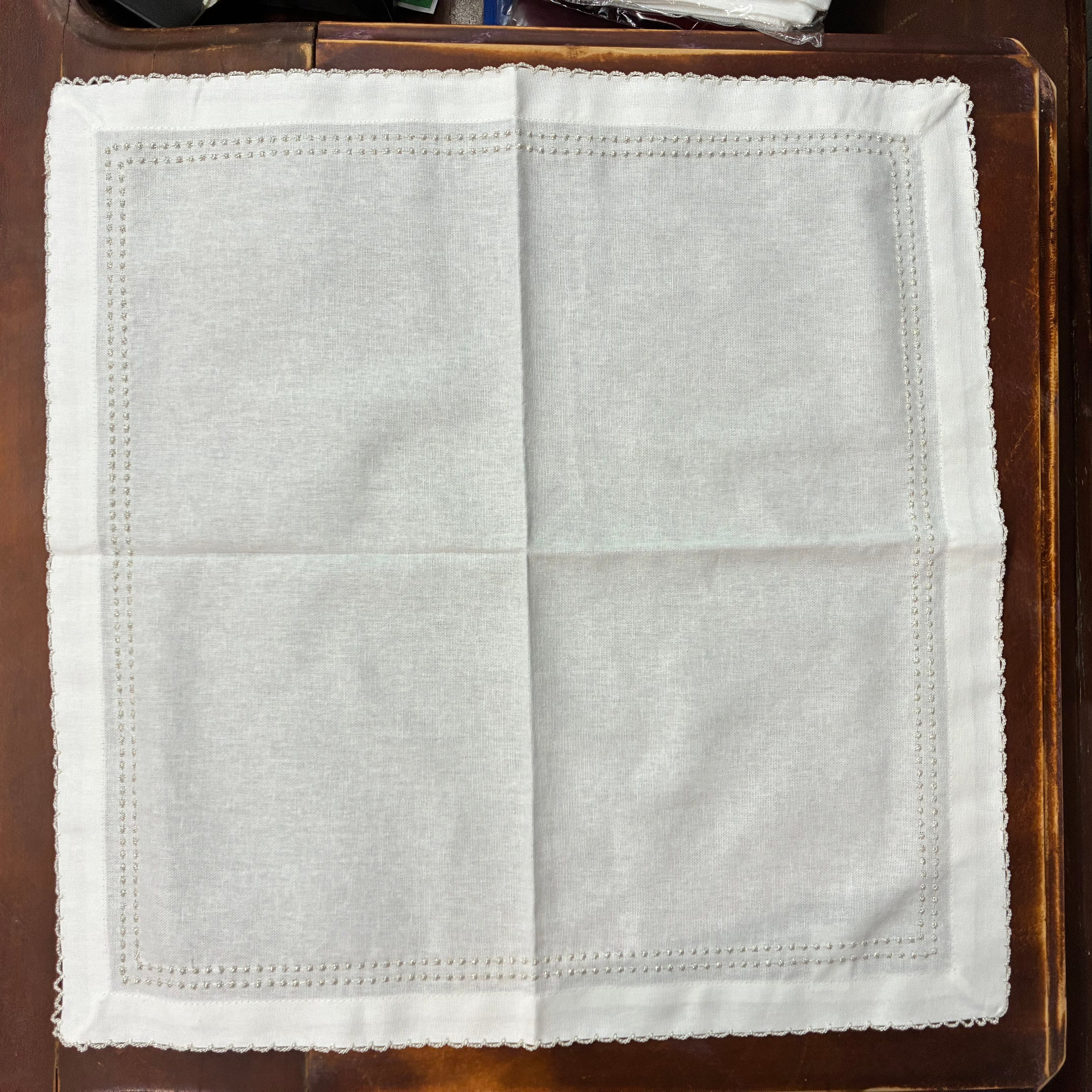 Saro Lifestyle Embroidered Border Napkin